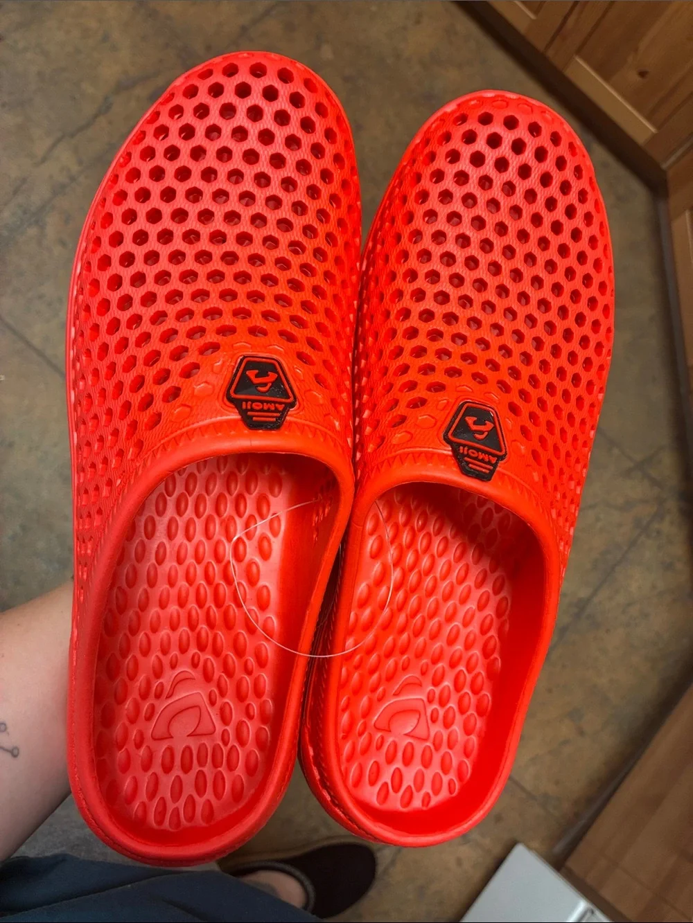 Men's Slip-On Shower Sandals - Bright Red